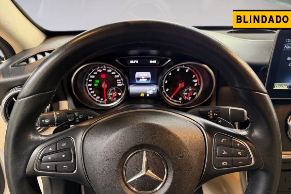 MERCEDES-BENZ GLA 200 1.6 CGI FLEX STYLE 7G-DCT 2019/2020 MERCEDES-BENZ GLA 200 1.6 CGI FLEX STYLE 7G-DCT 2019/2020
